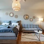 Boho Design - Historic Center With Free Parking & Aircon By Hero Homes 아파트