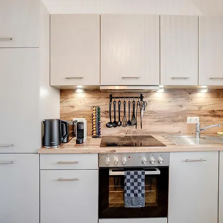 Boho Design With Free Parking & Aircon By Hero Homes Appartement Graz