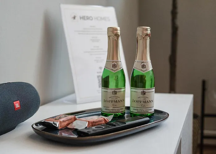 Boho Design - Historic Center With Free Parking & Aircon By Hero Homes Appartamento