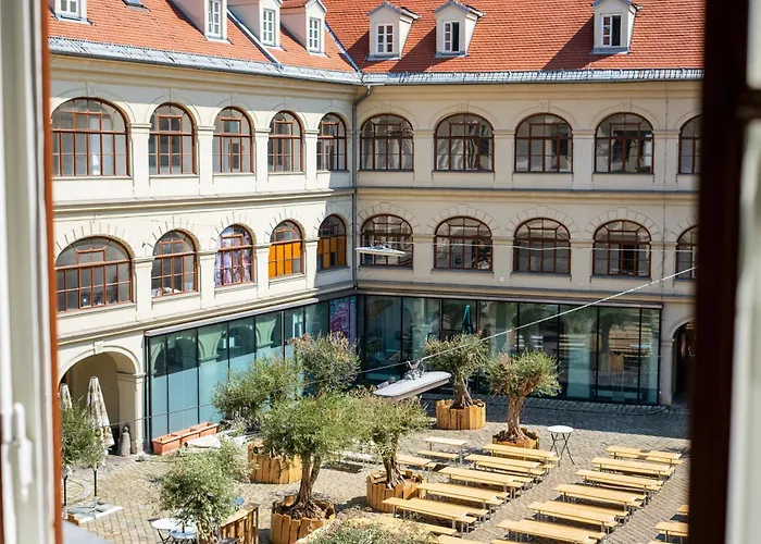 Boho Design - Historic Center With Free Parking & Aircon By Hero Homes Appartamento